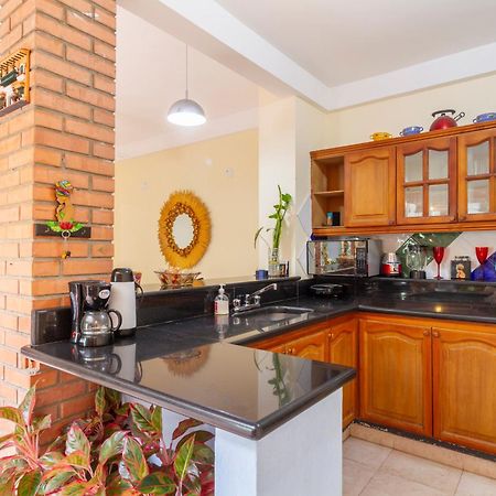 Hostal Cartagonova - Habitaciones Privadas Y Amplias Cerca A Zonas Turisticas Cartagena ภายนอก รูปภาพ