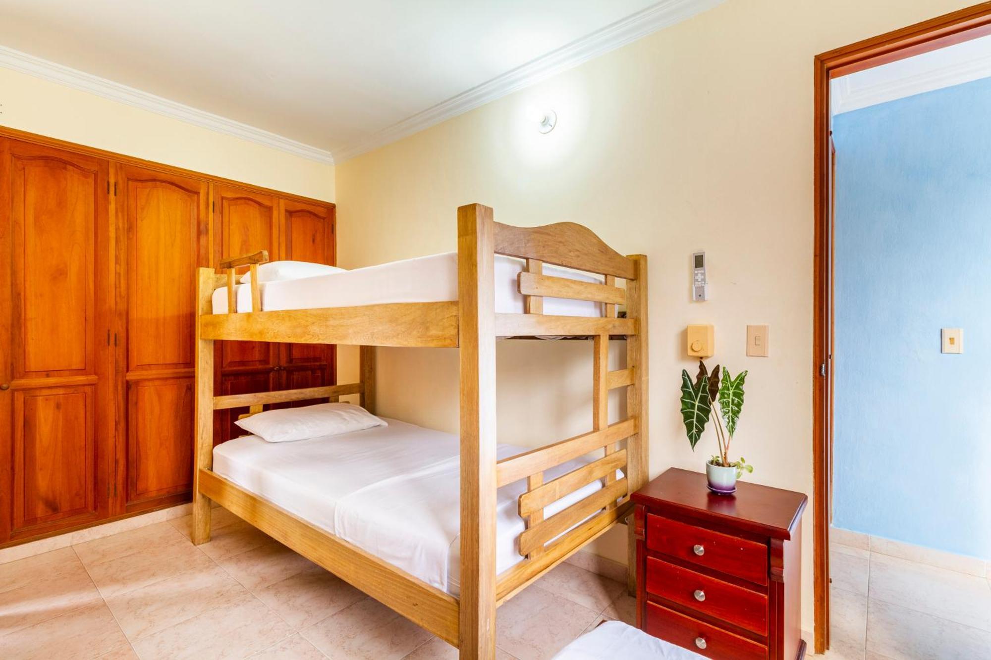 Hostal Cartagonova - Habitaciones Privadas Y Amplias Cerca A Zonas Turisticas Cartagena ภายนอก รูปภาพ