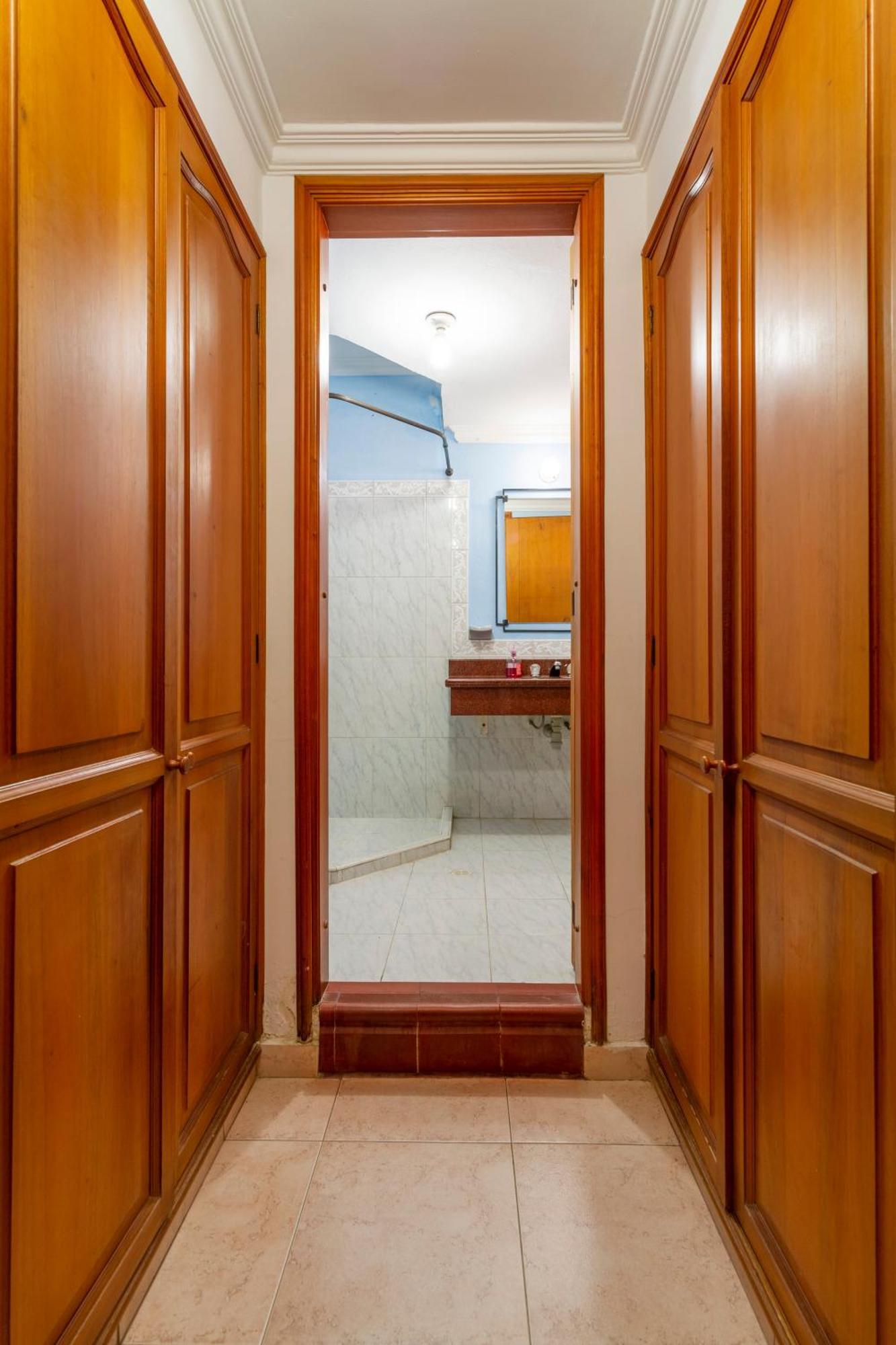 Hostal Cartagonova - Habitaciones Privadas Y Amplias Cerca A Zonas Turisticas Cartagena ภายนอก รูปภาพ