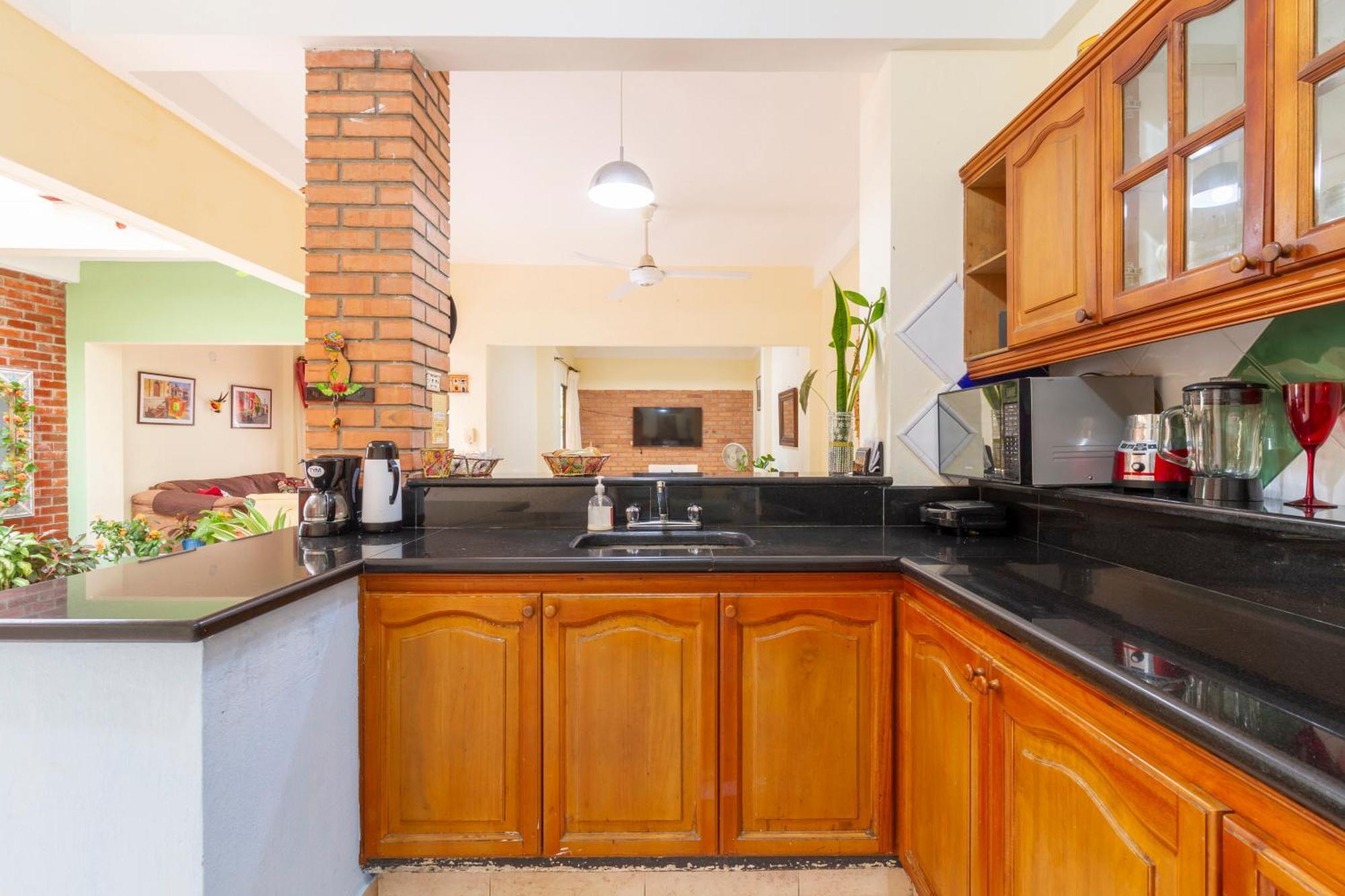 Hostal Cartagonova - Habitaciones Privadas Y Amplias Cerca A Zonas Turisticas Cartagena ภายนอก รูปภาพ