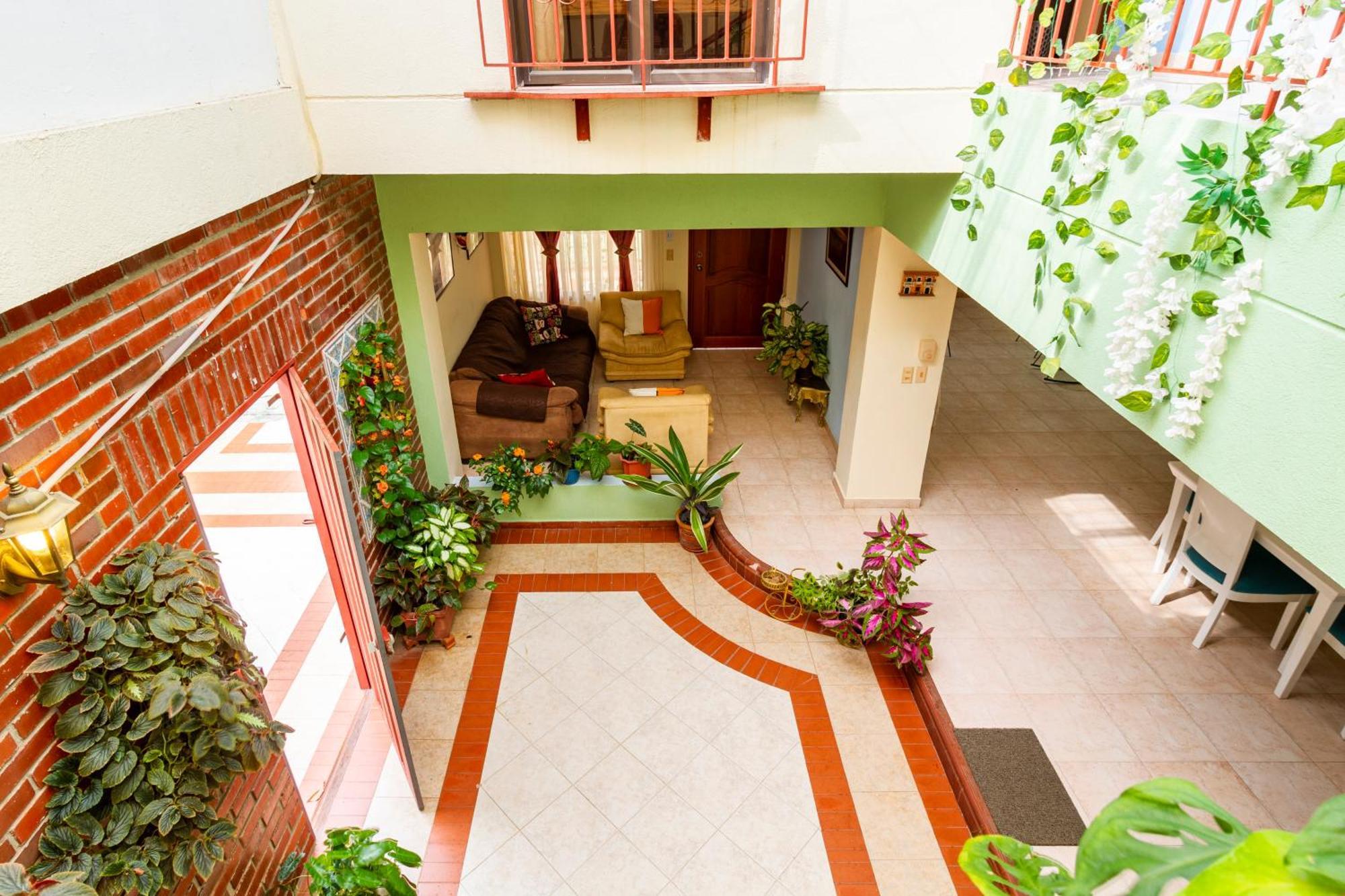 Hostal Cartagonova - Habitaciones Privadas Y Amplias Cerca A Zonas Turisticas Cartagena ภายนอก รูปภาพ